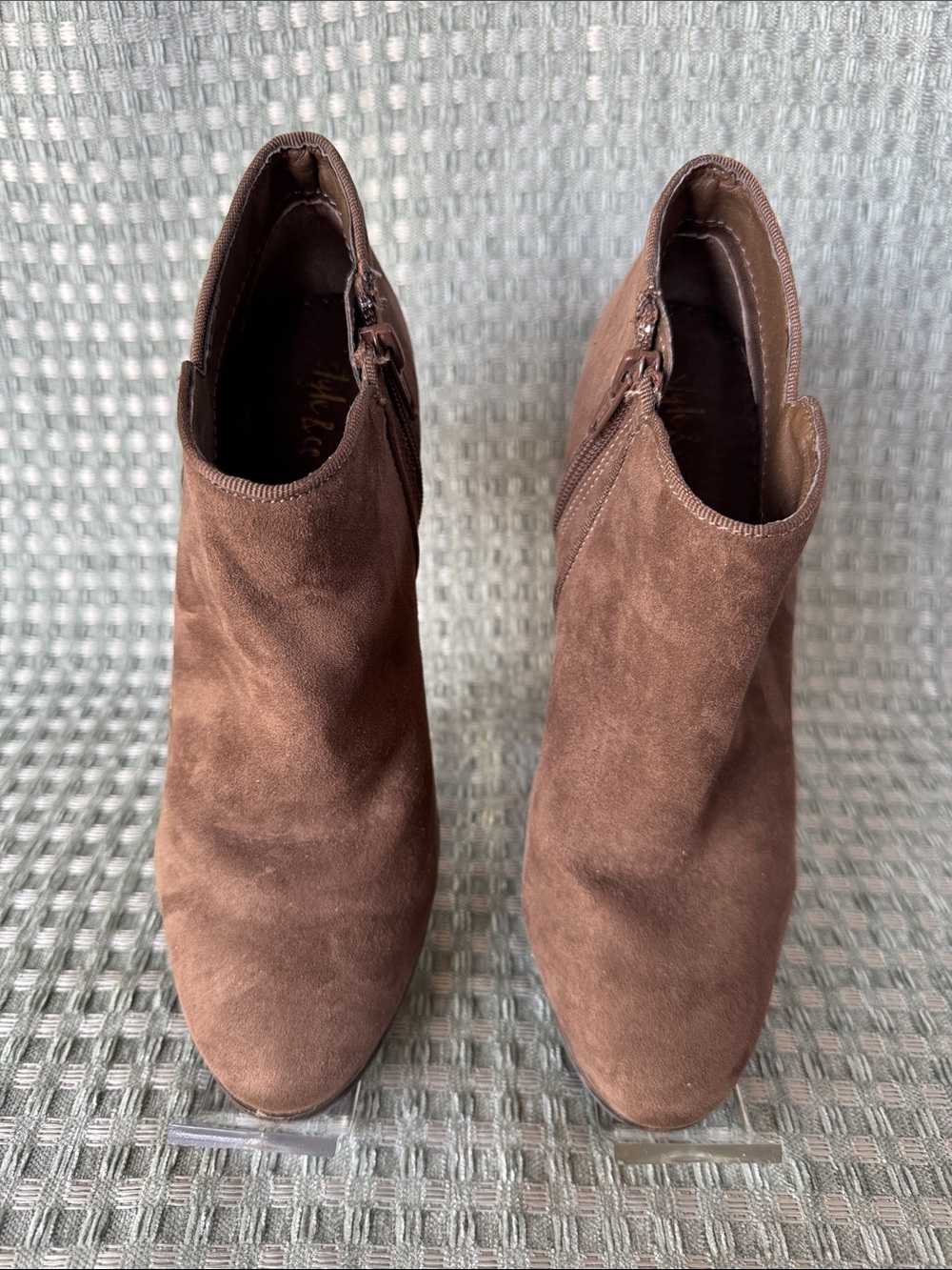 Style & Co. “Wileyy” Women's Brown Suede Ankle Boots - Classic Zip Bootie 7M